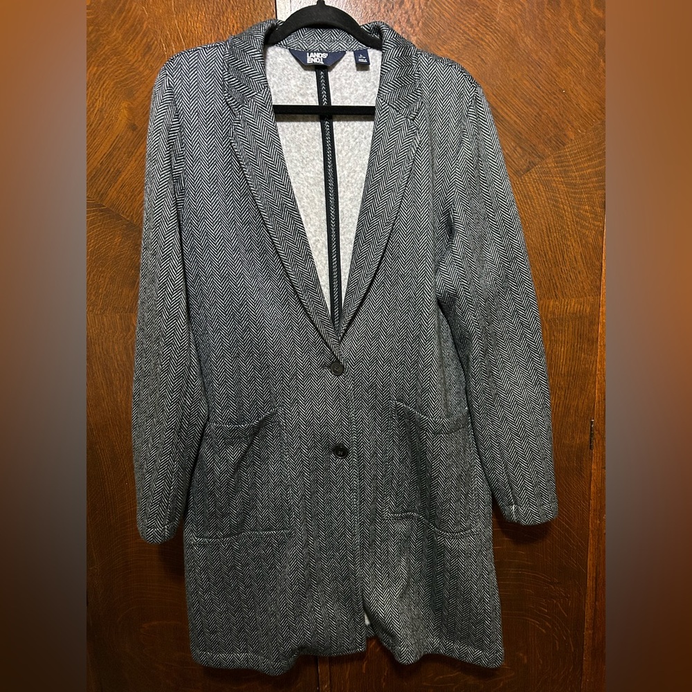 Lands End Women's Navy Herringbone lightweight Coat size large